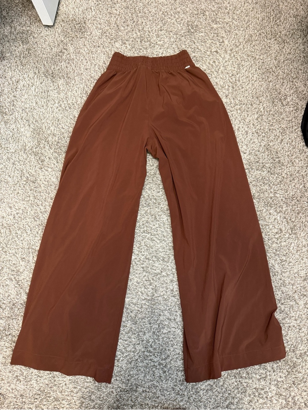 Vuori Villa wideleg pant - short small burnt Siena - Picture 4 of 9